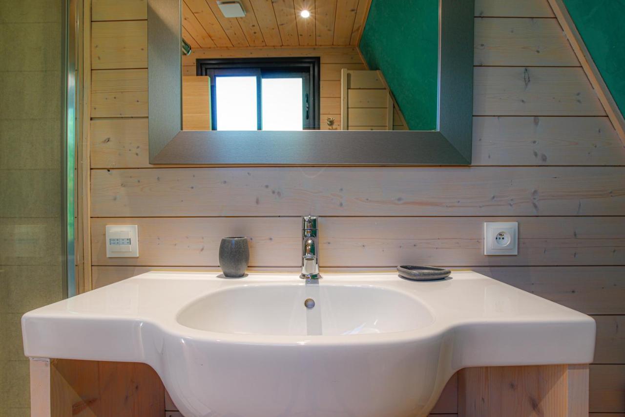 Maison Flottante - Houseboat - Baurech Insolite Exteriör bild